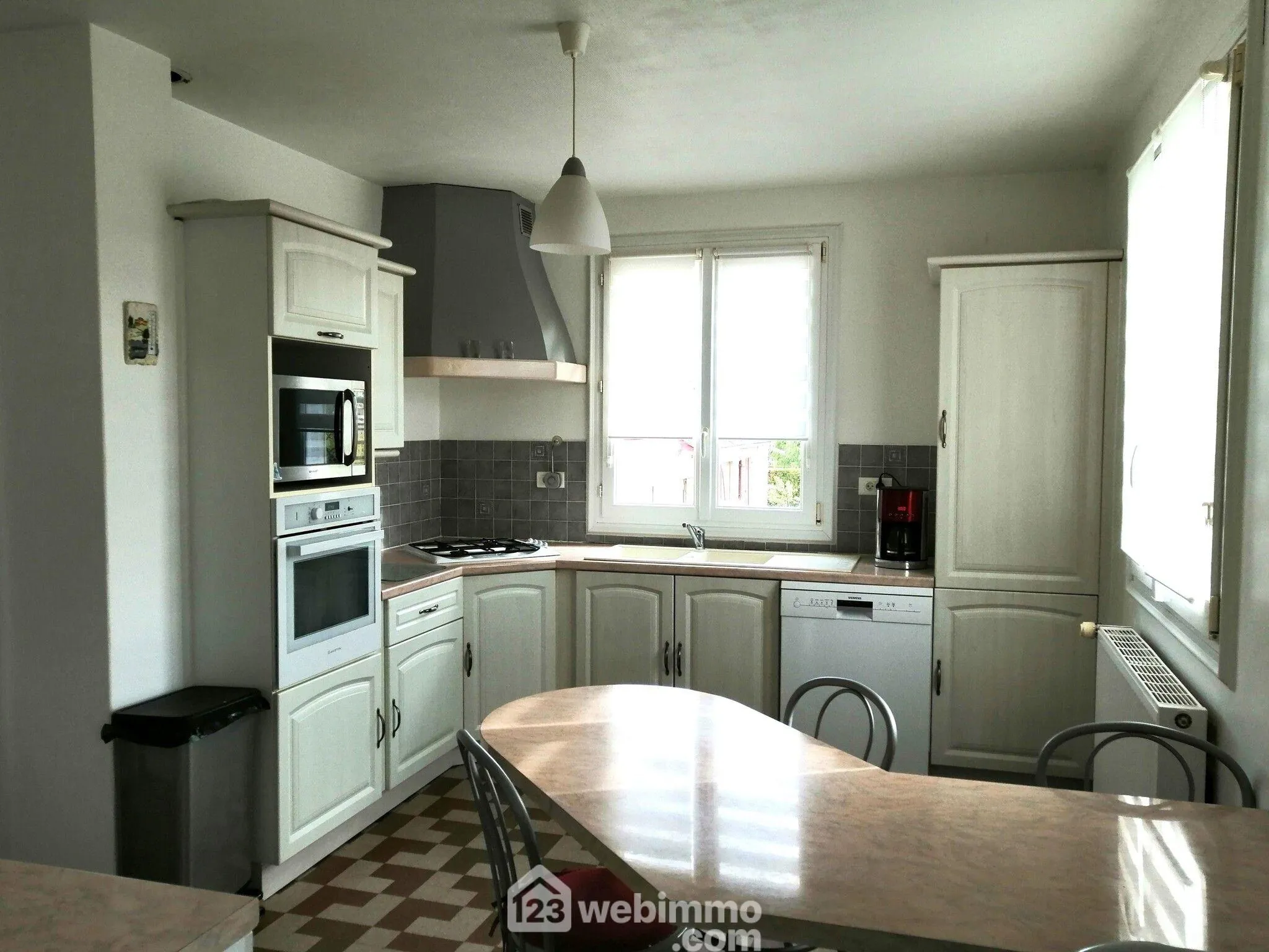 Maison individuelle de 73m² avec grand terrain à Pargny-Filain 