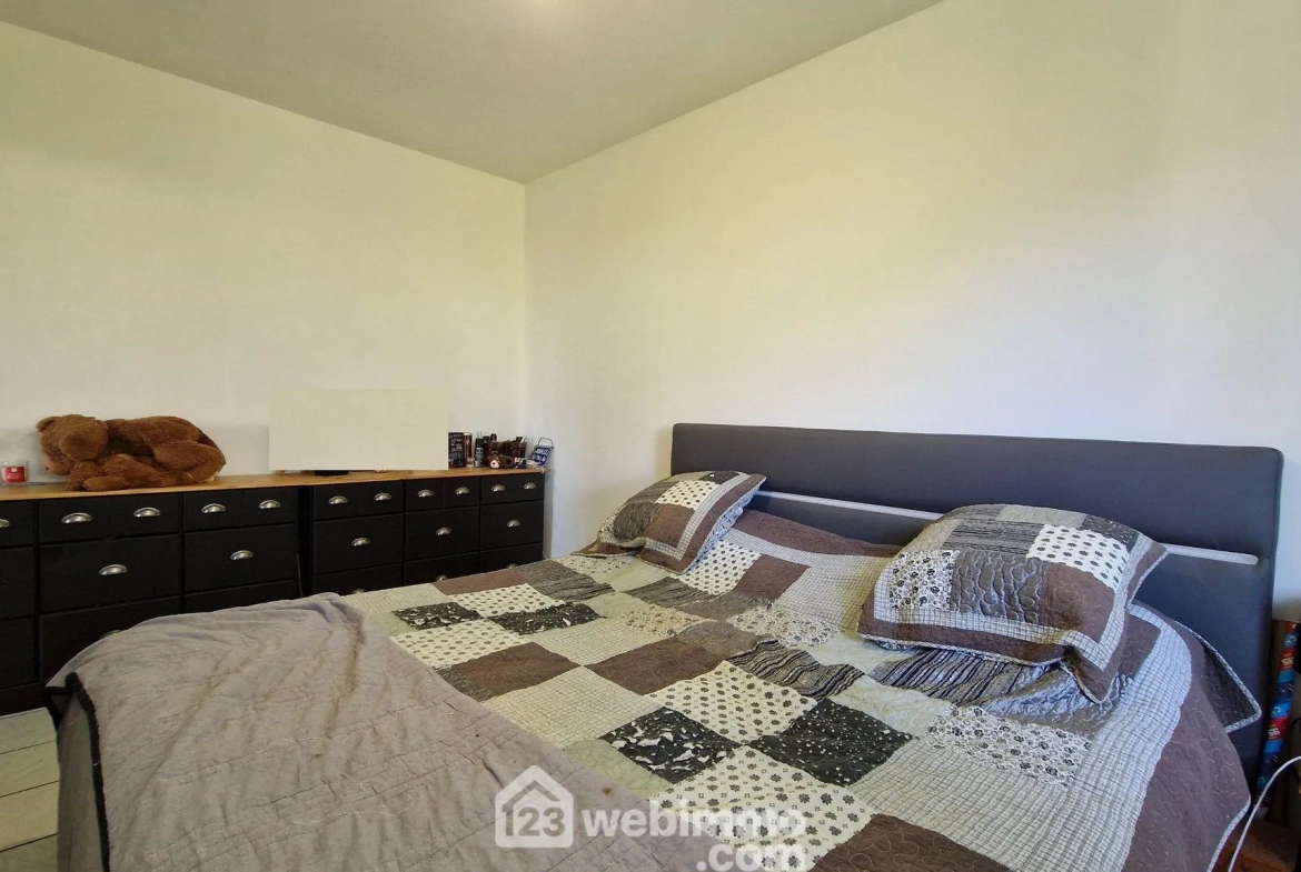 Maison individuelle de 73m² avec grand terrain à Pargny-Filain 