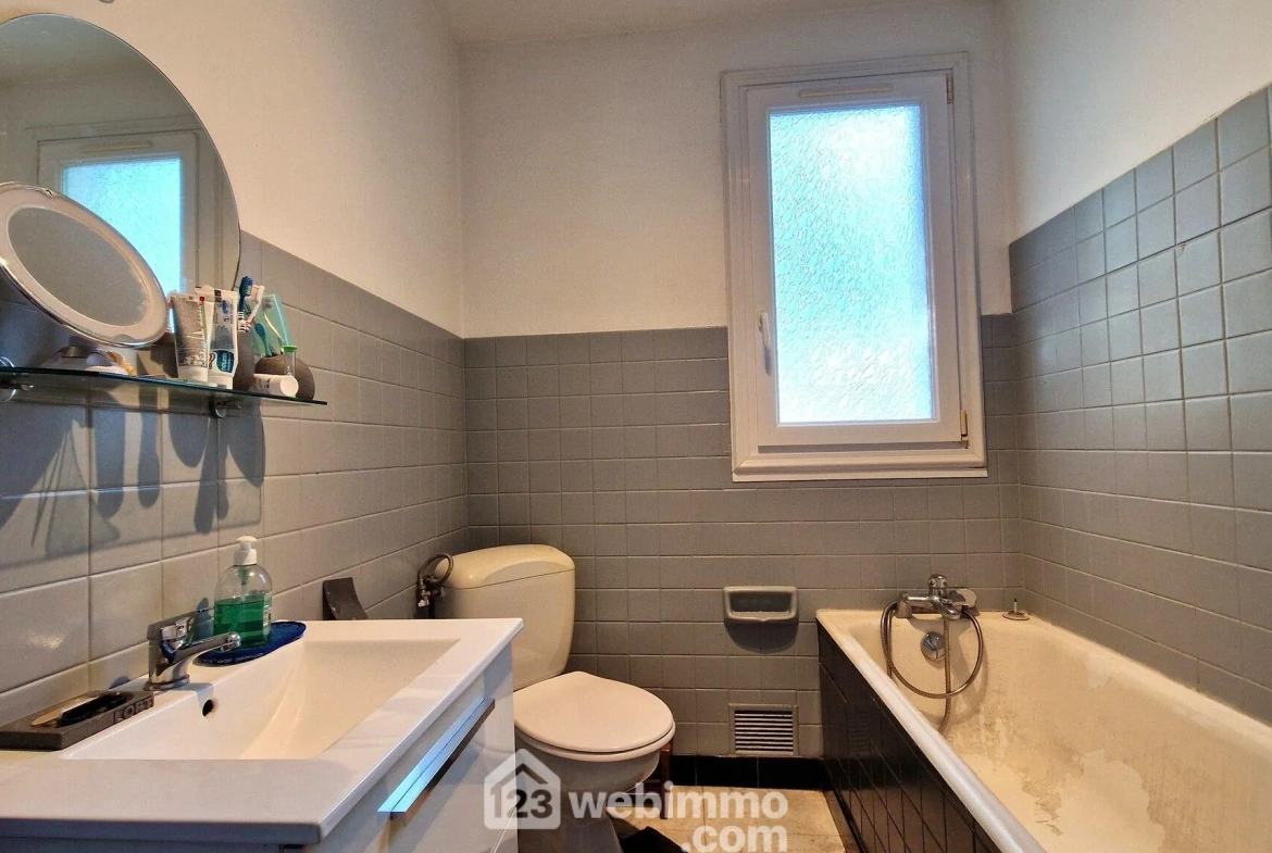 Maison individuelle de 73m² avec grand terrain à Pargny-Filain 