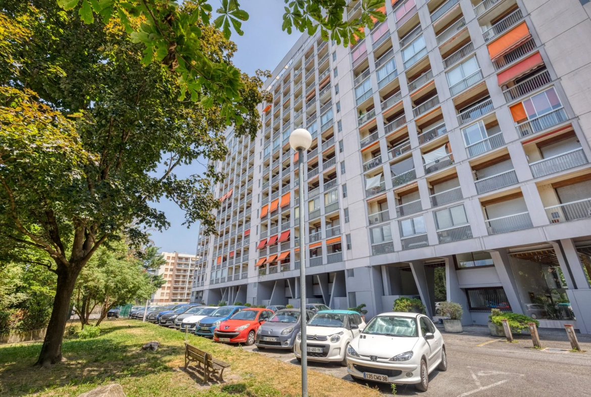Bel appartement T5 avec garage et vue imprenable à Grenoble 