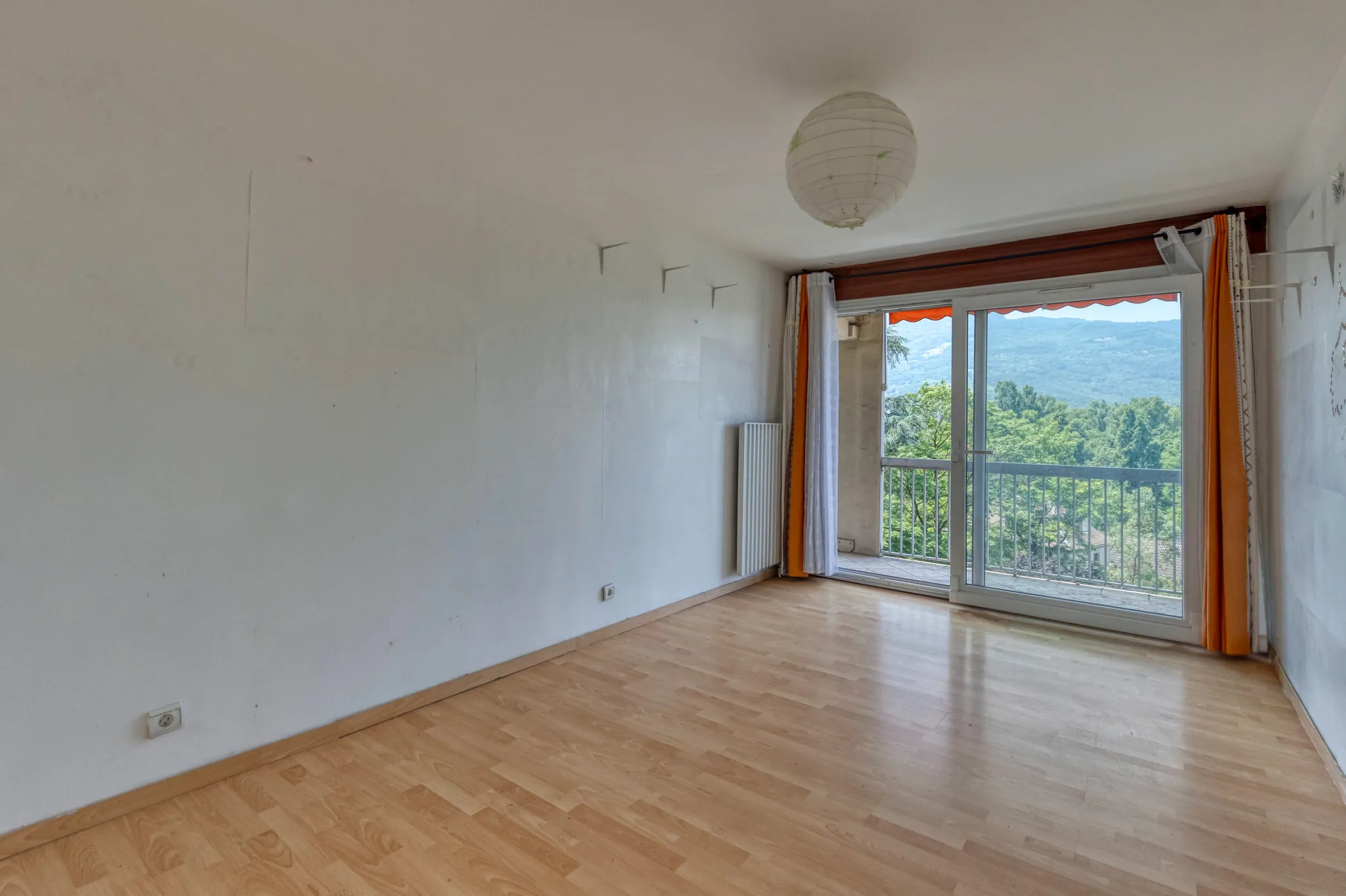 Bel appartement T5 avec garage et vue imprenable à Grenoble 