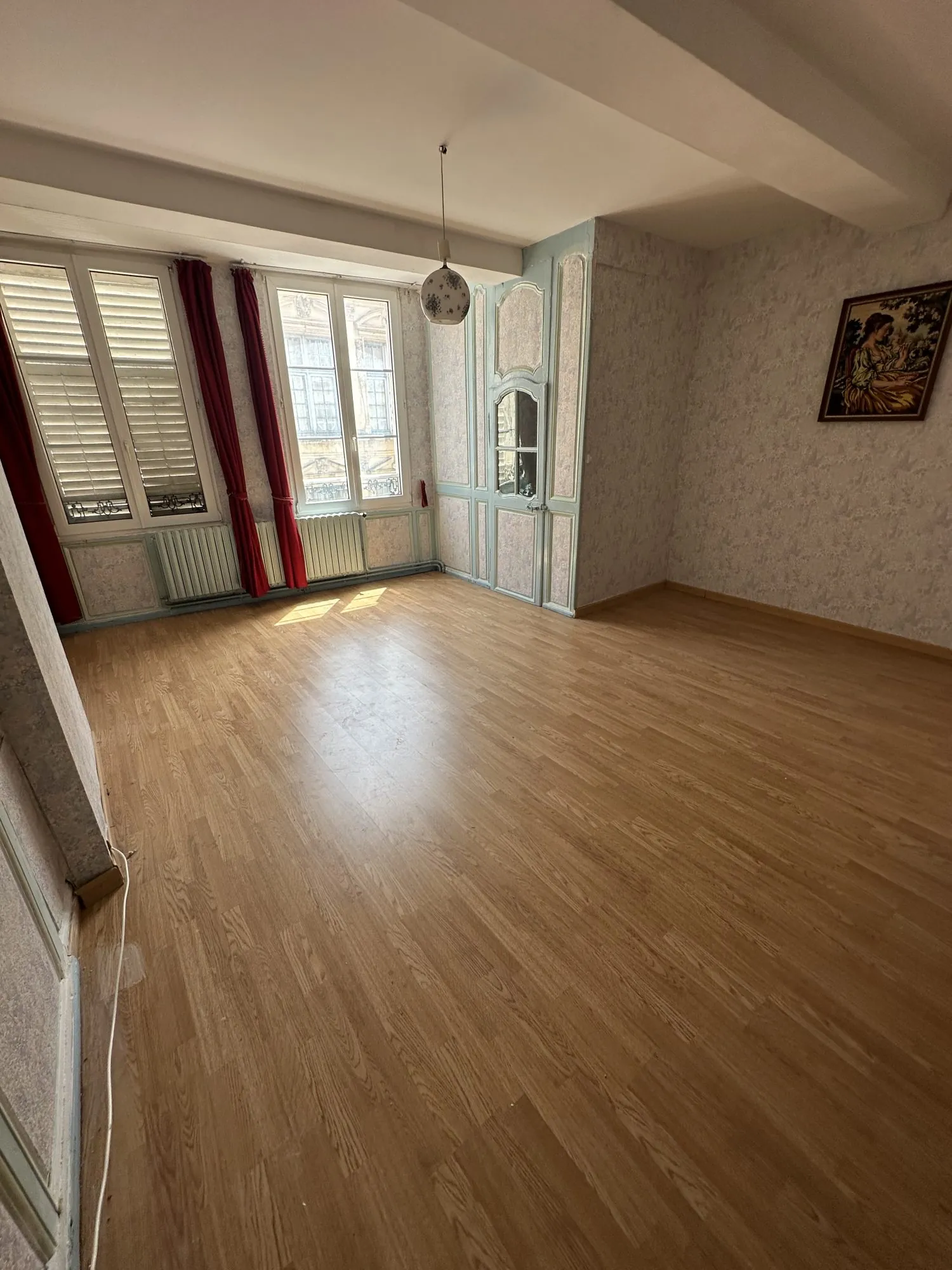 Maison de ville avec cave voûtée et garage à Bar-le-Duc - Investissement ou résidence 