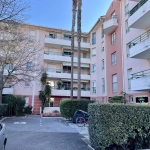 Studio lumineux avec balcon et parking à Saint-Raphaël, Résidence Le Sambora