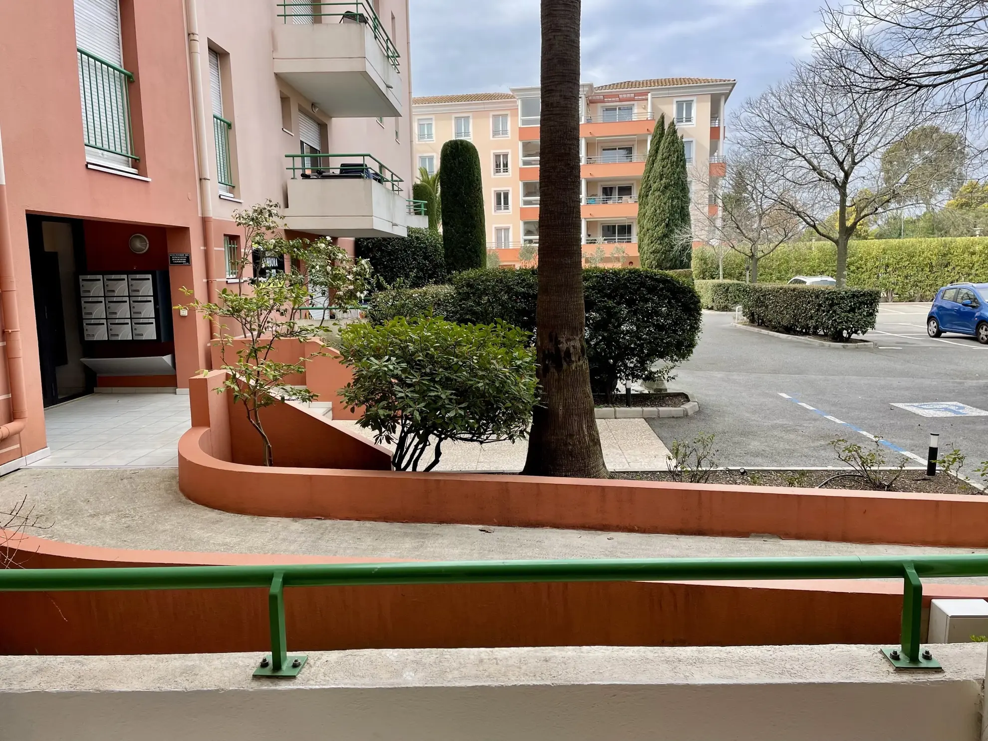 Studio lumineux avec balcon et parking à Saint-Raphaël, Résidence Le Sambora 
