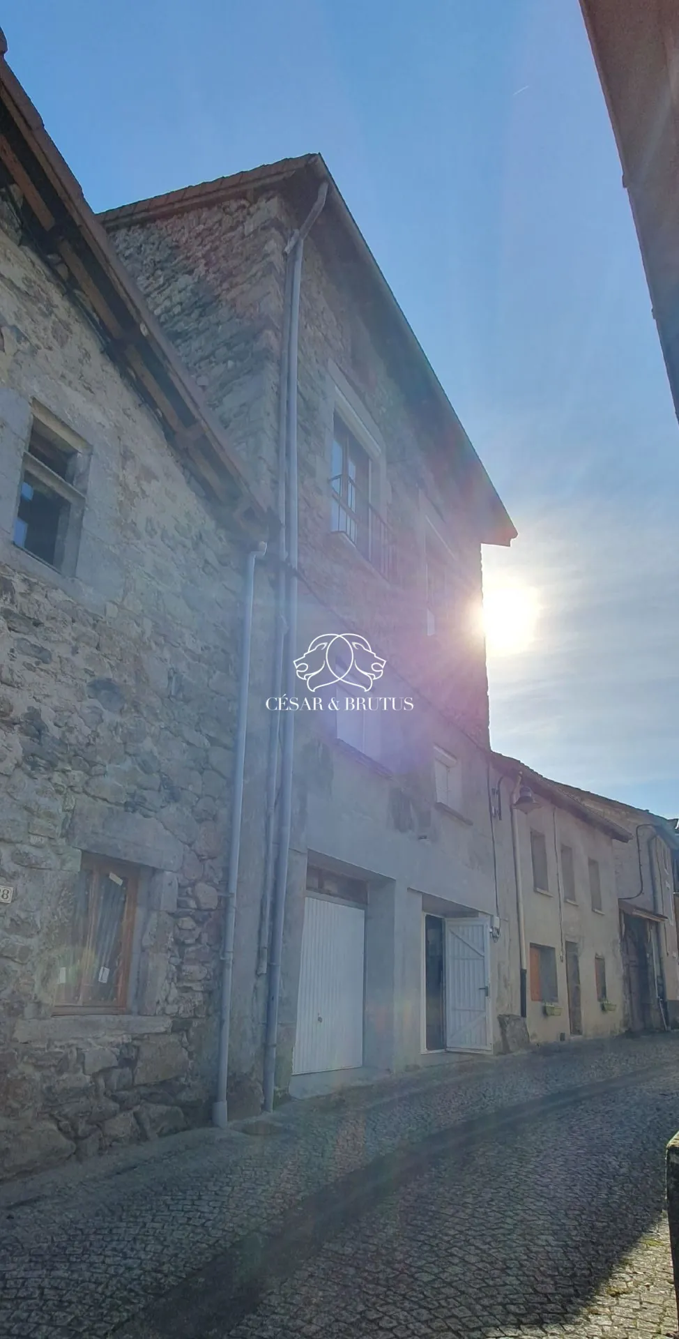 Immeuble de rapport rénové à Chamalières-sur-Loire – 3 appartements loués 