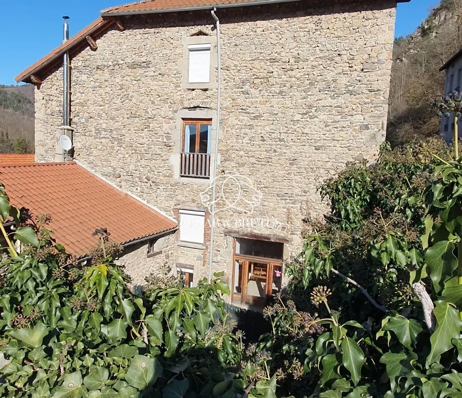 Immeuble de rapport rénové à Chamalières-sur-Loire – 3 appartements loués 