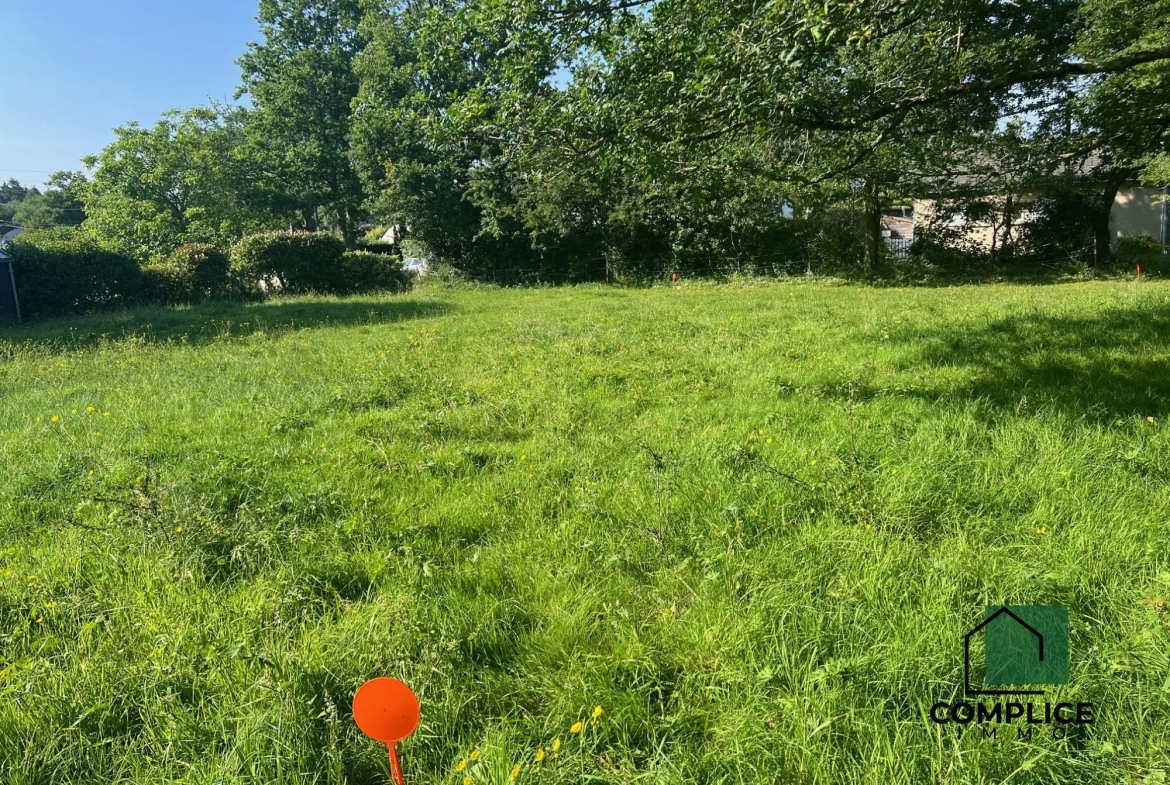 Terrain à vendre à Vigneux-de-Bretagne en zone UH, idéal pour construction 