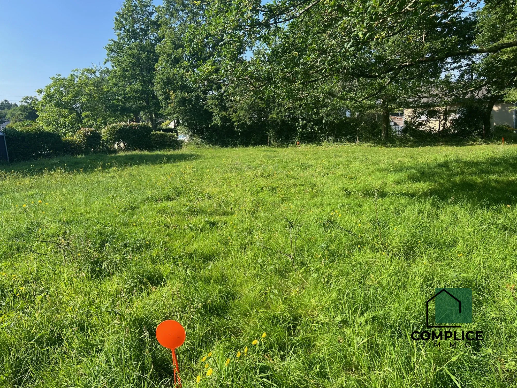 Terrain à vendre à Vigneux-de-Bretagne en zone UH, idéal pour construction 