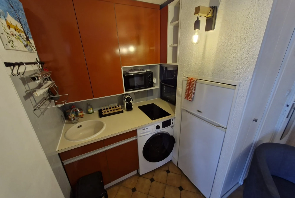 Studio cabine à vendre à Port Leucate proche plage avec parking privé 