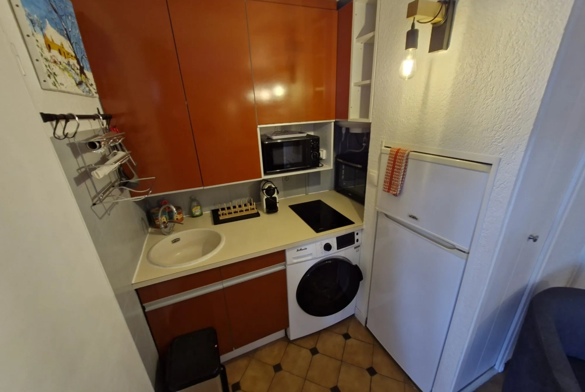 Studio cabine à vendre à Port Leucate proche plage avec parking privé 