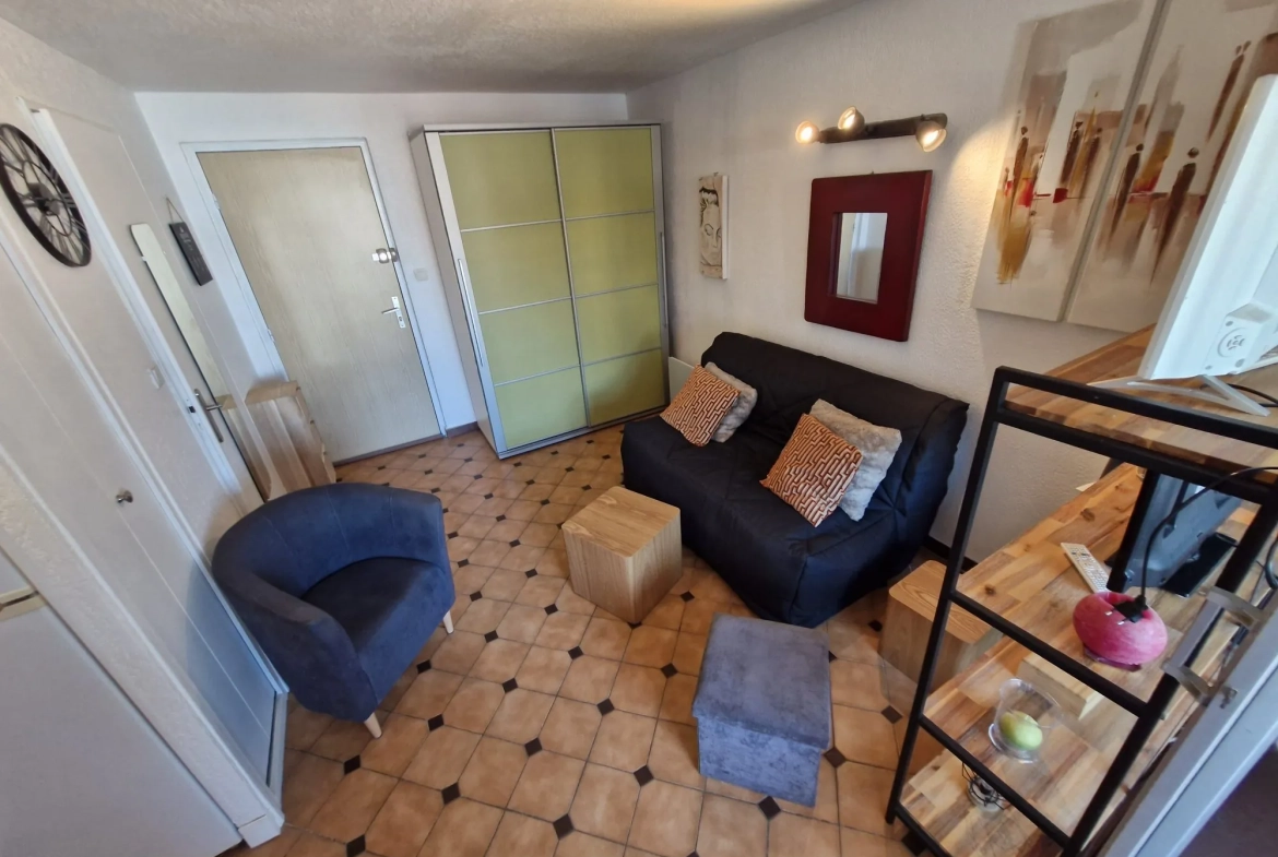 Studio cabine à vendre à Port Leucate proche plage avec parking privé 