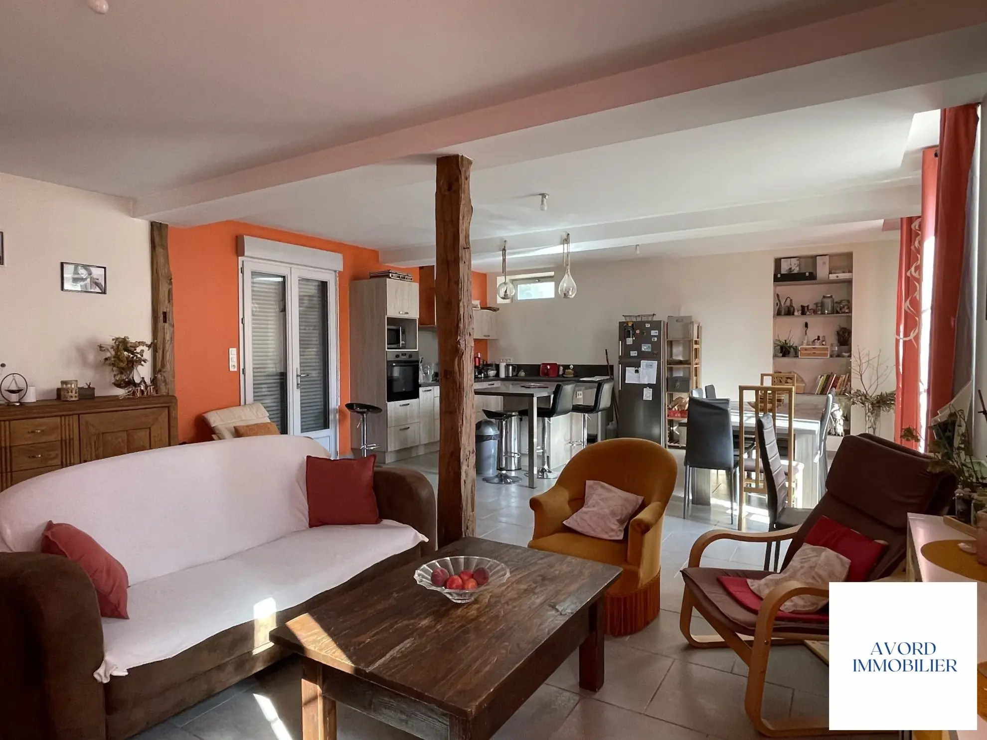 Maison à vendre à VILLEQUIERS avec garage et jardin - Charme du XIXe siècle 