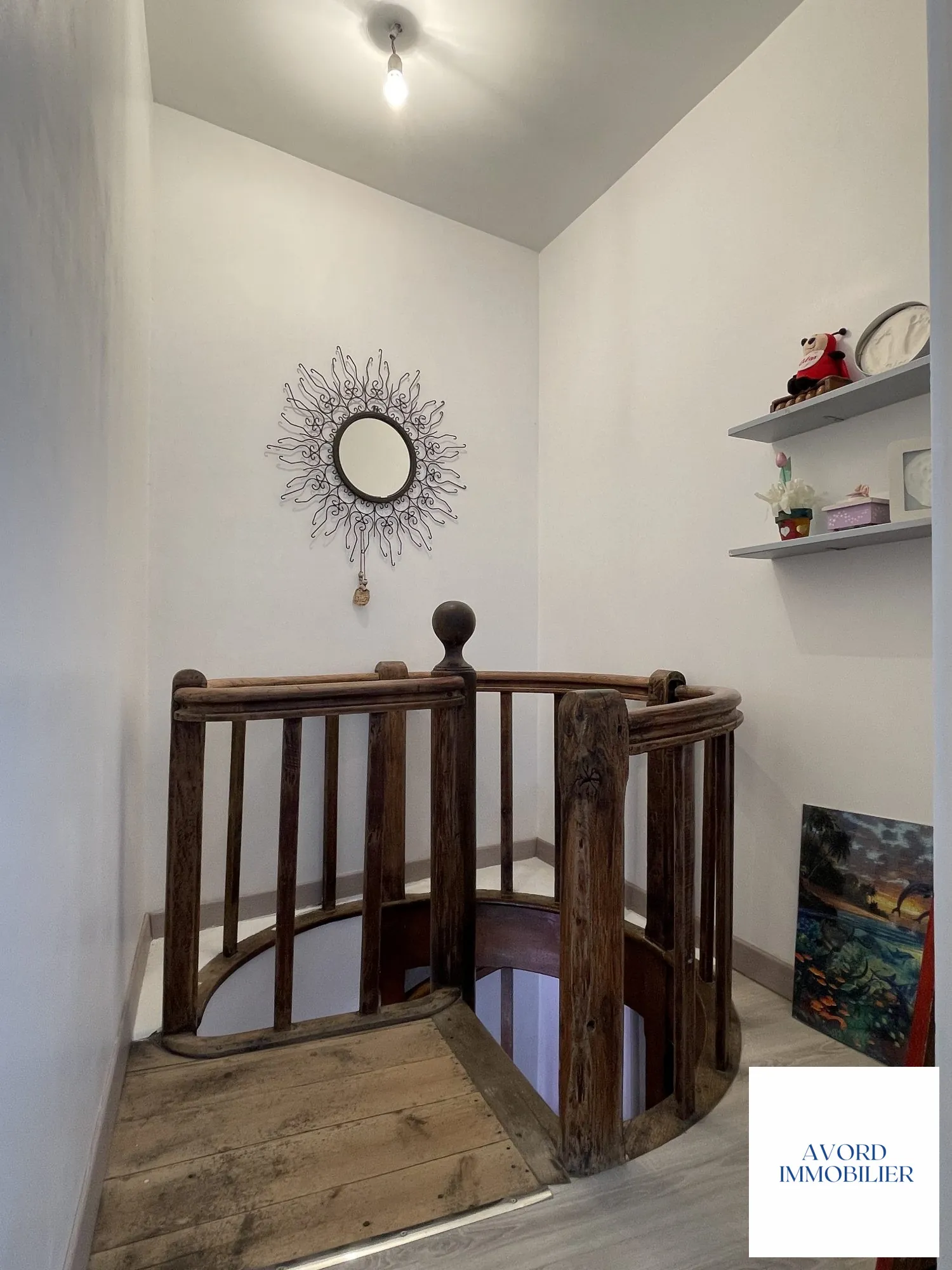Maison à vendre à VILLEQUIERS avec garage et jardin - Charme du XIXe siècle 