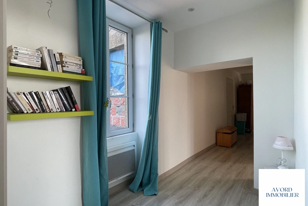 Maison à vendre à VILLEQUIERS avec garage et jardin - Charme du XIXe siècle 