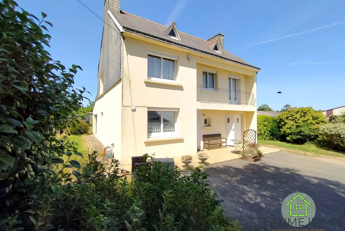 Maison individuelle à vendre à Scaer avec vue sur parc - 4 chambres, grand terrain 