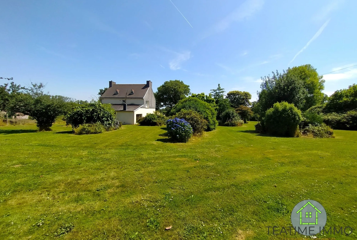 Maison individuelle à vendre à Scaer avec vue sur parc - 4 chambres, grand terrain 