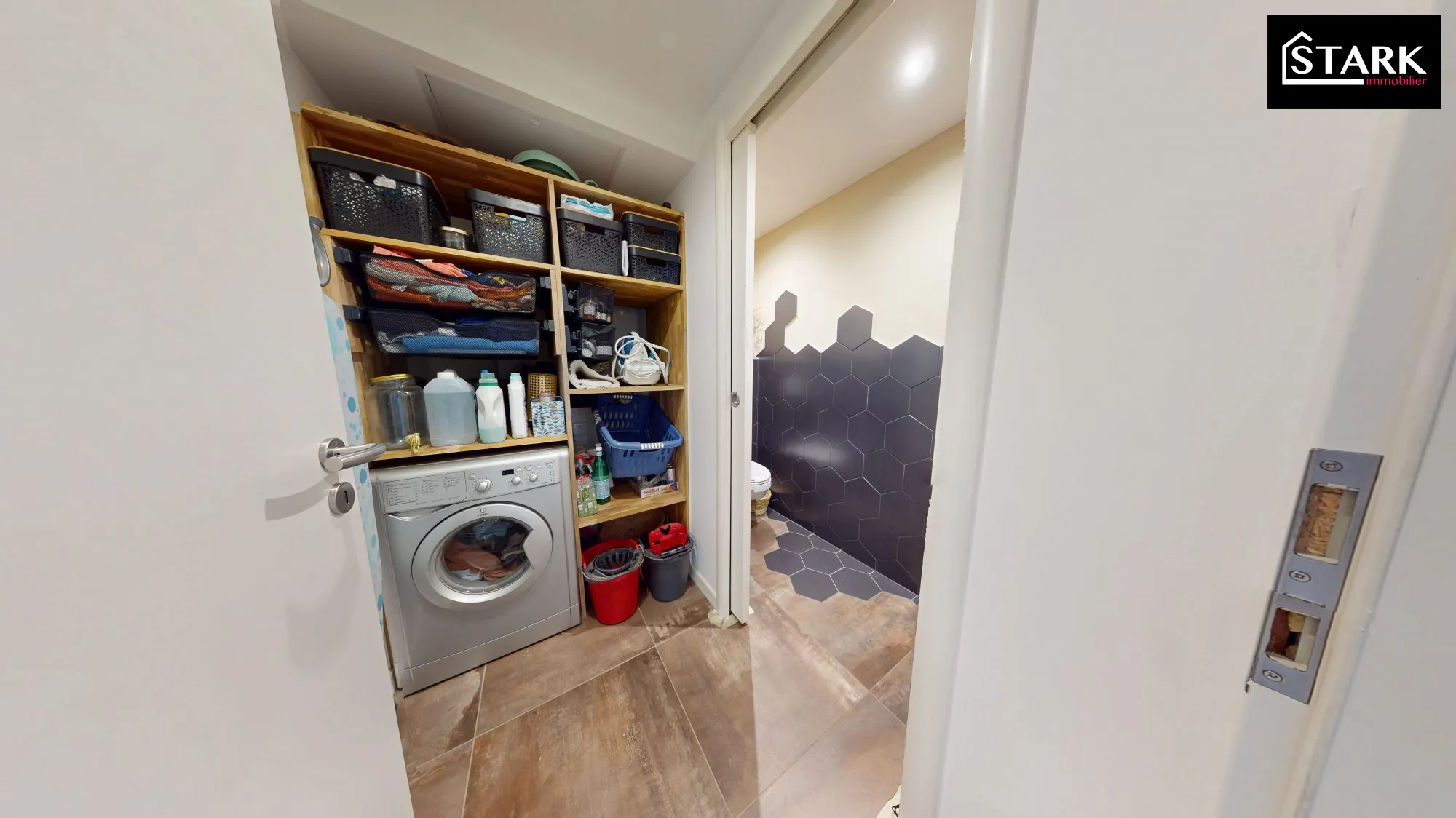 Appartement rénové de 90 m² au centre de Belfort avec balcon et parking 
