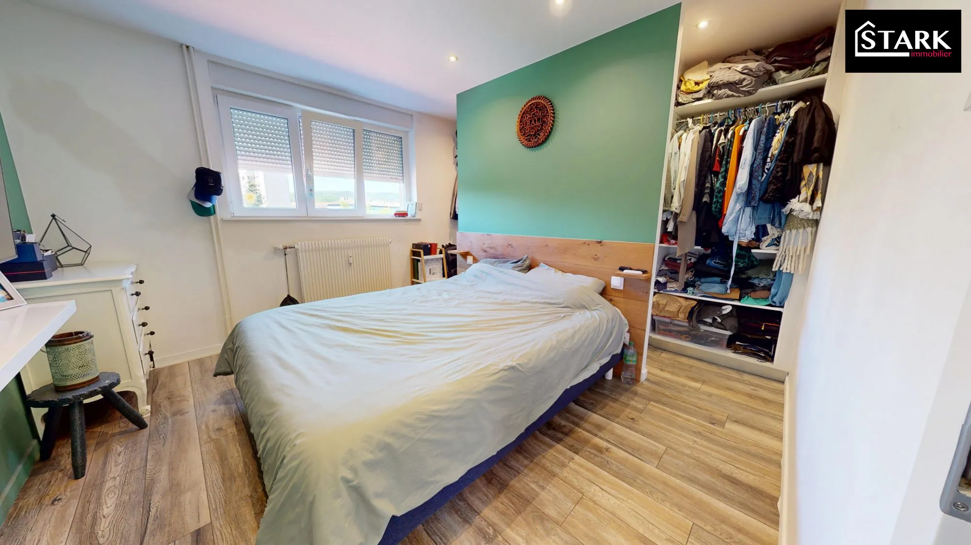 Appartement rénové de 90 m² au centre de Belfort avec balcon et parking 