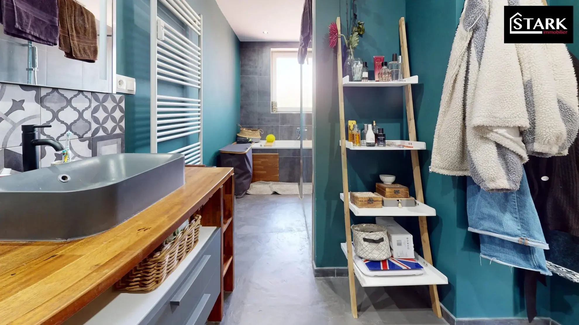 Appartement rénové de 90 m² au centre de Belfort avec balcon et parking 