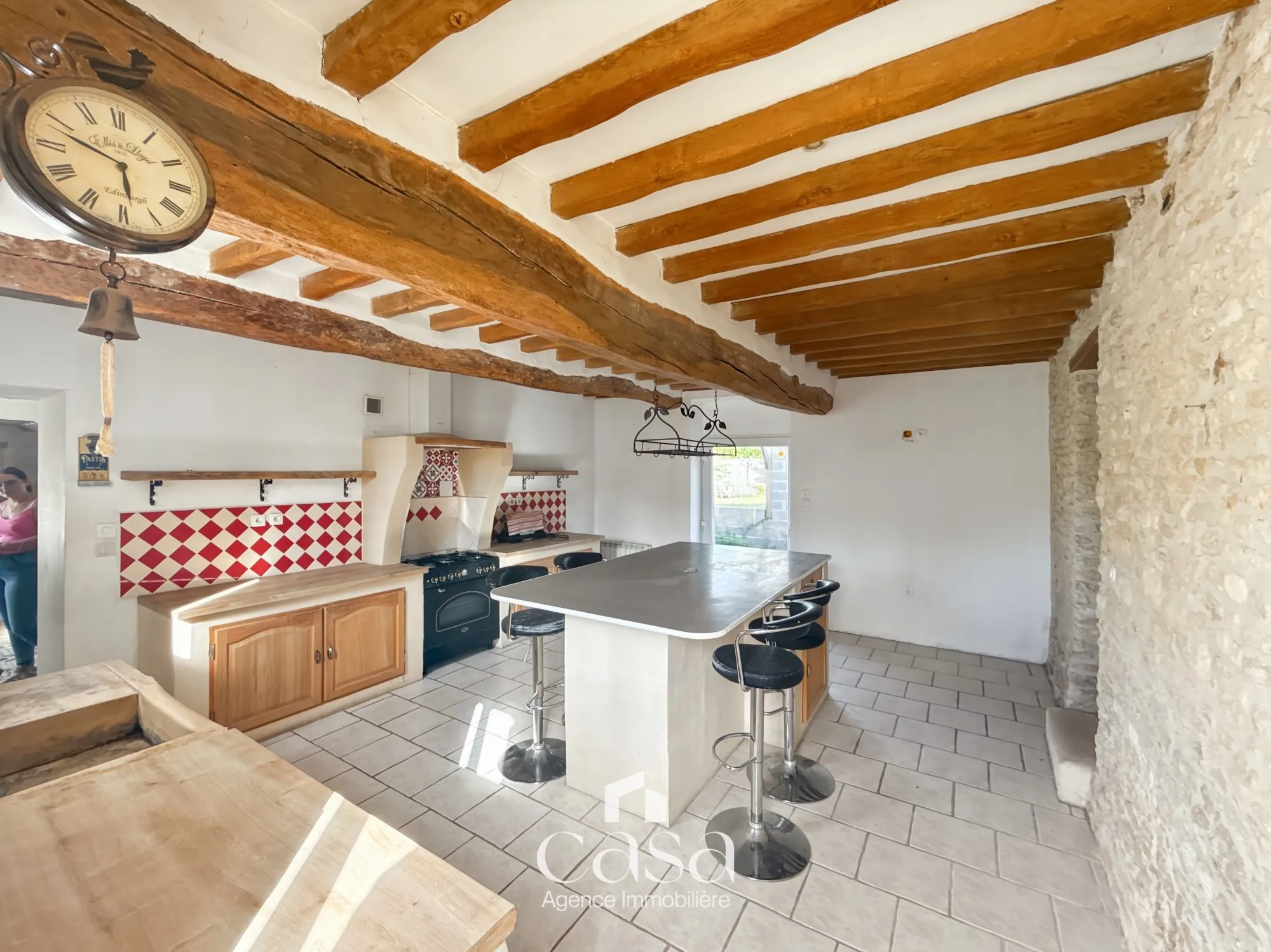 Maison en pierre de 160 m² avec 3 chambres à Le Marais-la-Chapelle 