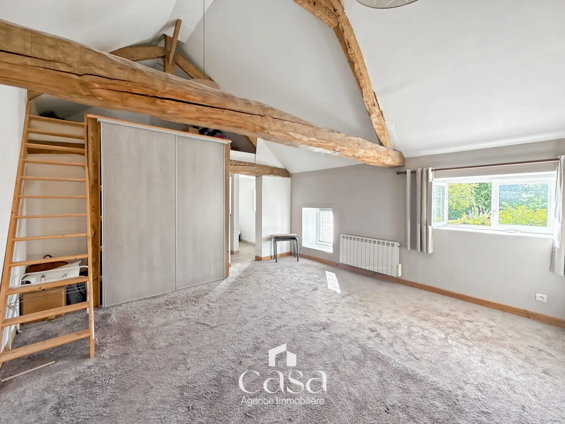 Maison en pierre de 160 m² avec 3 chambres à Le Marais-la-Chapelle 