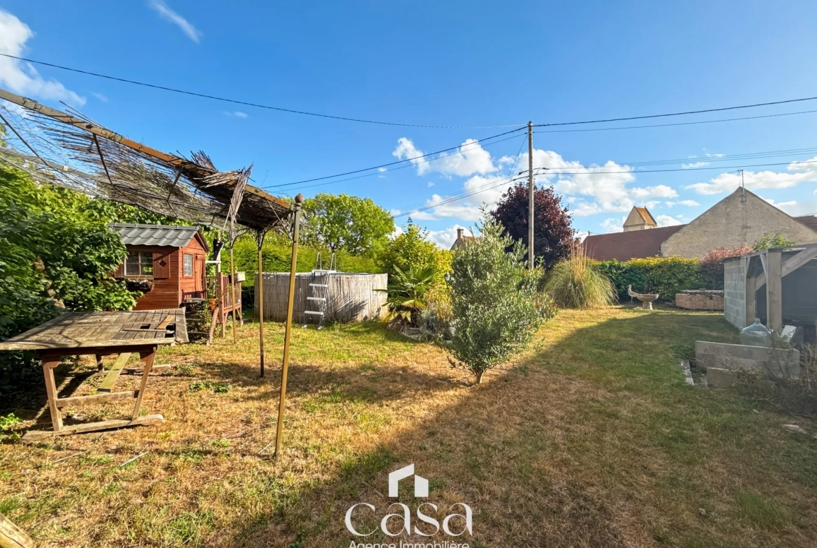 Maison en pierre de 160 m² avec 3 chambres à Le Marais-la-Chapelle 
