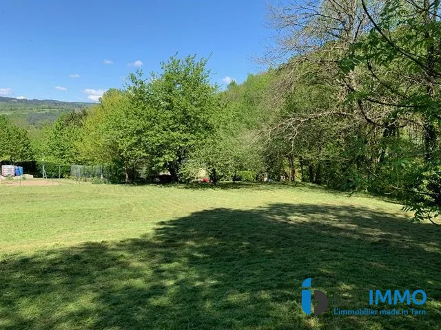 Terrain constructible en campagne à Mazamet, environnement calme et nature 