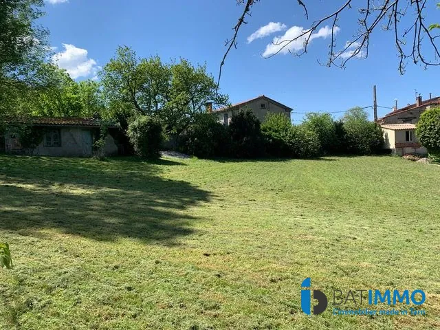 Terrain constructible en campagne à Mazamet, environnement calme et nature 