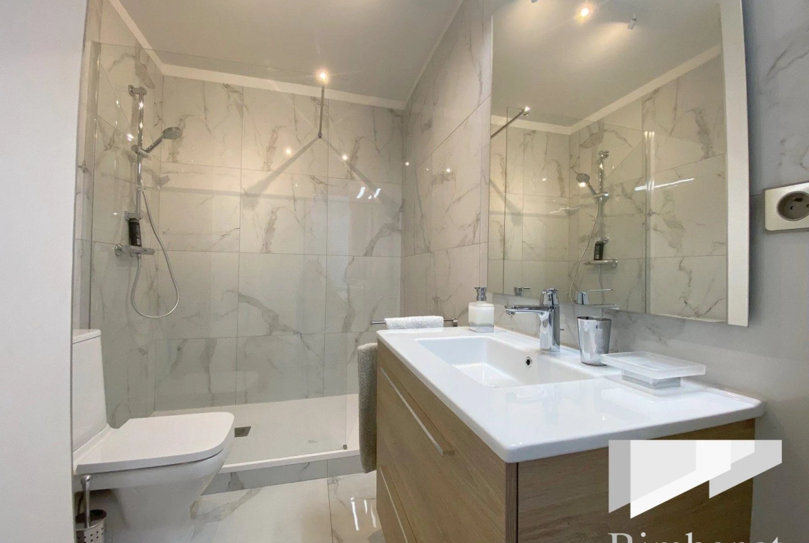 Appartement T2 lumineux de 33,55 m² avec garage et cave à Orléans 