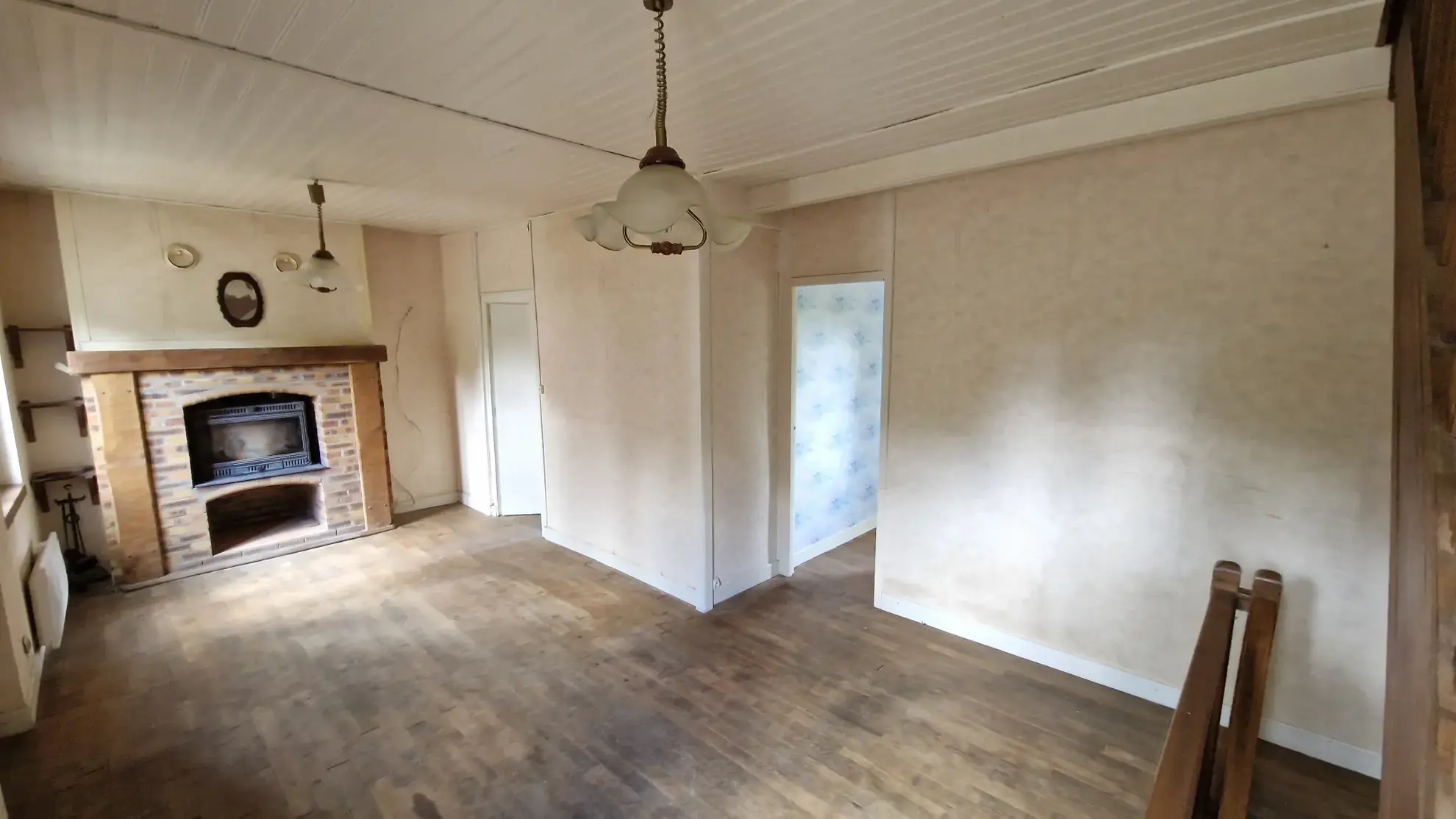 Maison individuelle à Lubersac avec jardin, terrasse et dépendance 