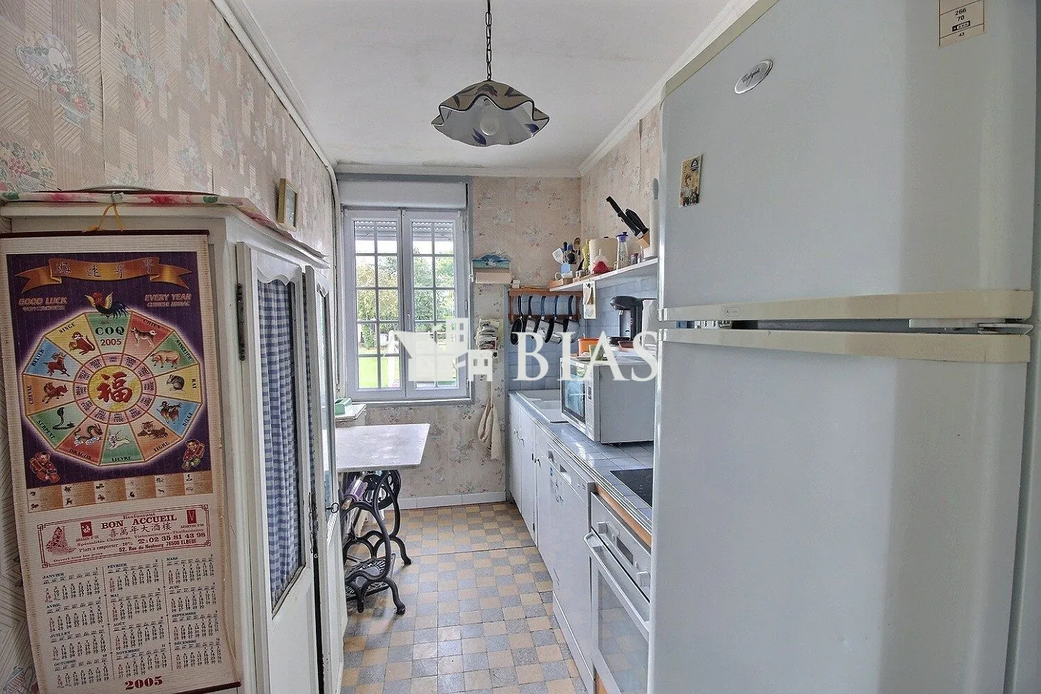 Maison à vendre à Saint-Pierre-lès-Elbeuf avec 3 chambres, dépendance et garage 