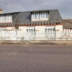 Maison à vendre à Saint-Pierre-lès-Elbeuf avec 3 chambres, dépendance et garage