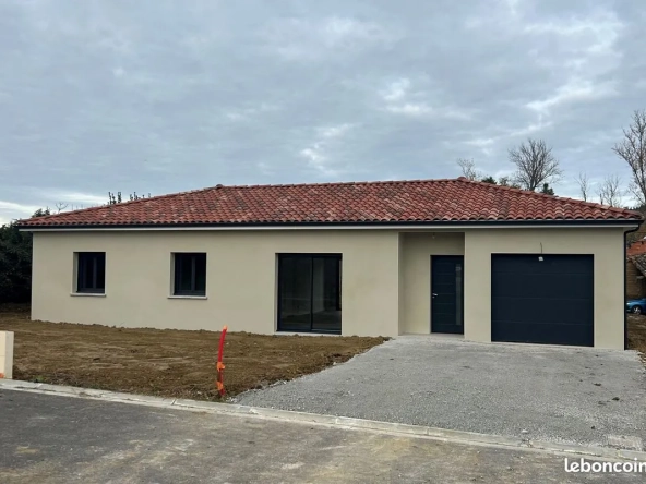 Villa neuve de 100 m² à Puygouzon avec 3 chambres et garage
