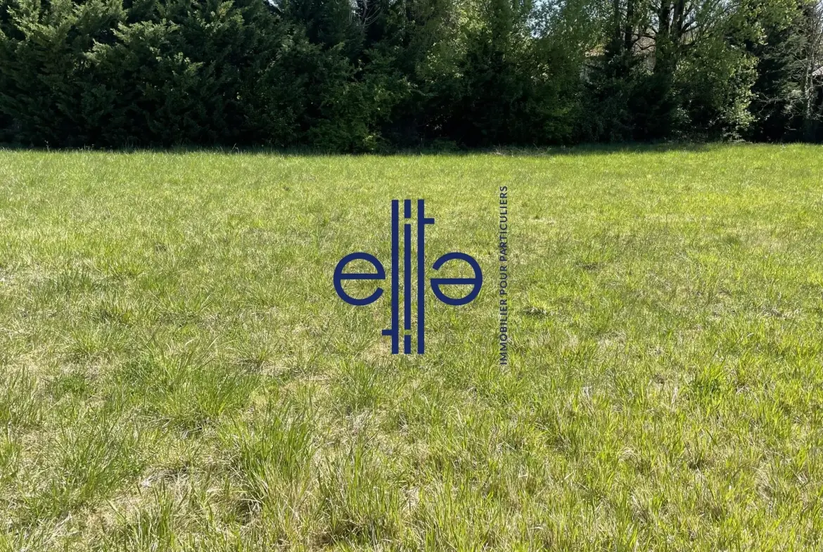 Terrain constructible de 887 m² à Trélissac, proche Périgueux 