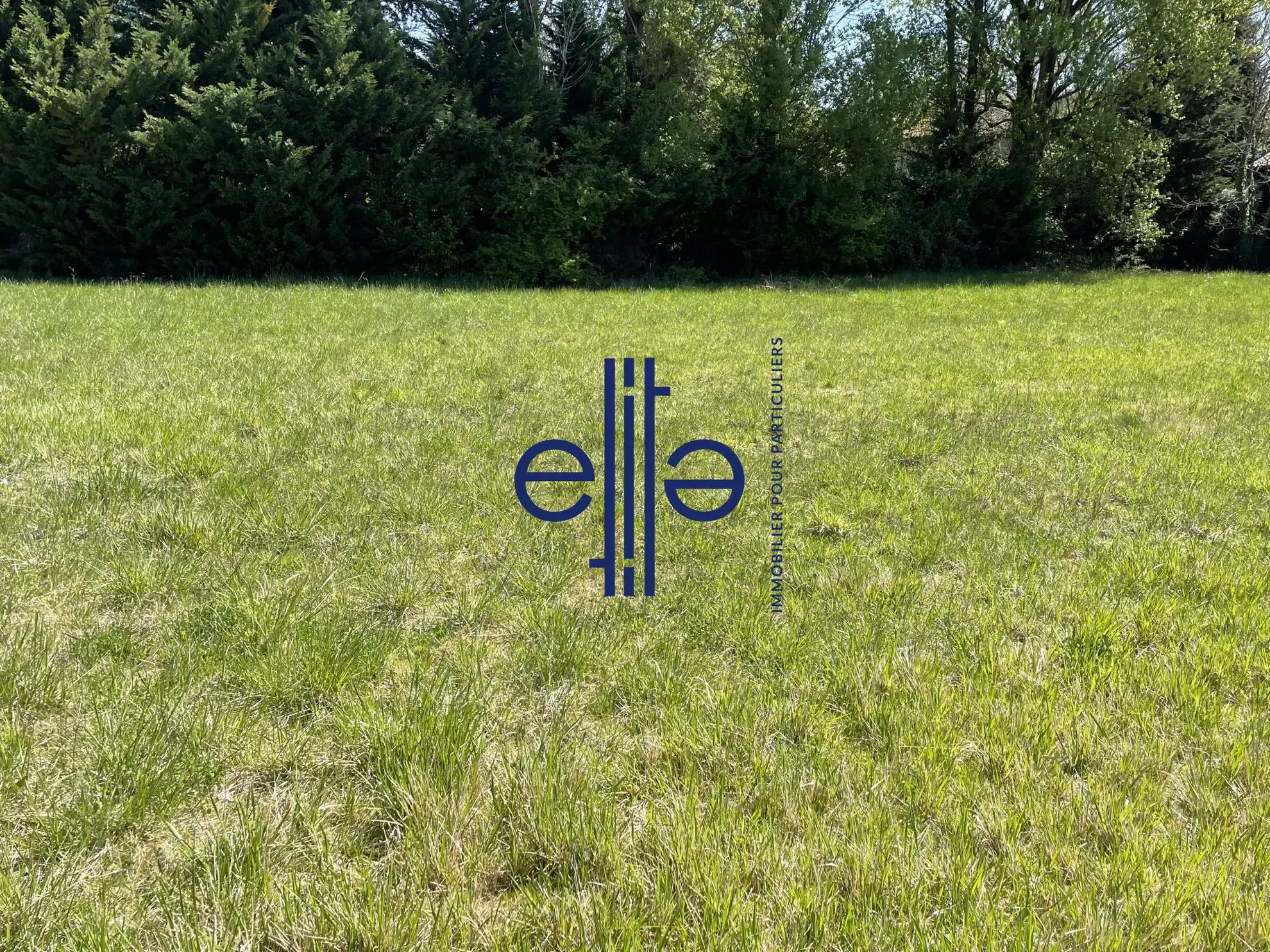 Terrain constructible de 887 m² à Trélissac, proche Périgueux 