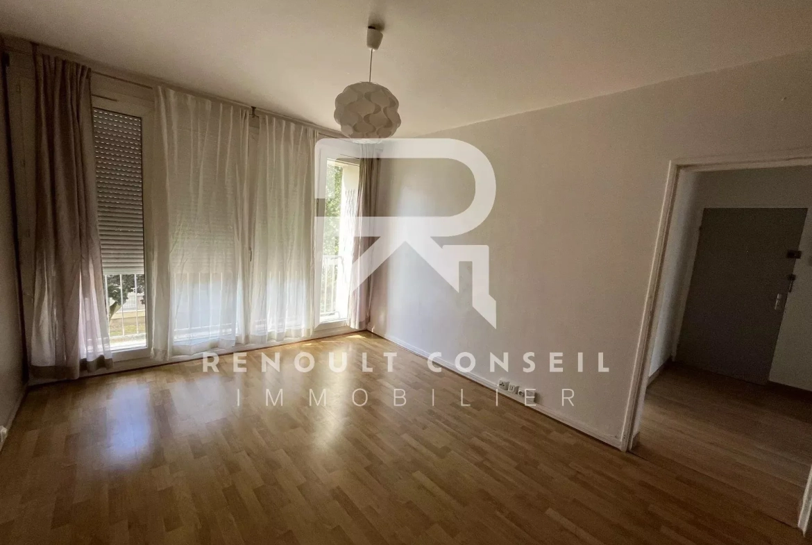 Appartement 2 pièces à vendre à Saint-Étienne-du-Rouvray, proche facultés 