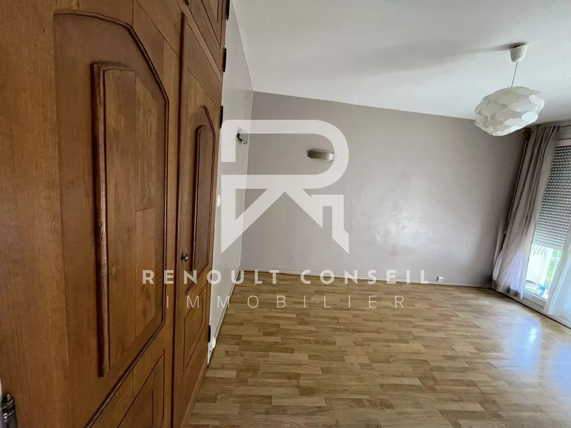 Appartement 2 pièces à vendre à Saint-Étienne-du-Rouvray, proche facultés 