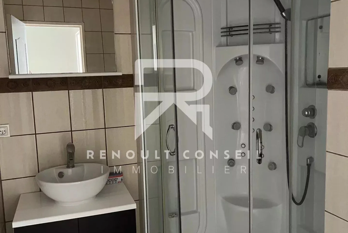 Appartement 2 pièces à vendre à Saint-Étienne-du-Rouvray, proche facultés 