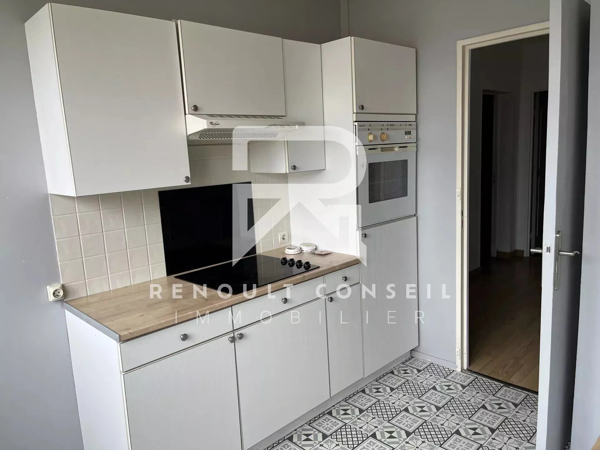 Appartement 2 pièces à vendre à Saint-Étienne-du-Rouvray, proche facultés 