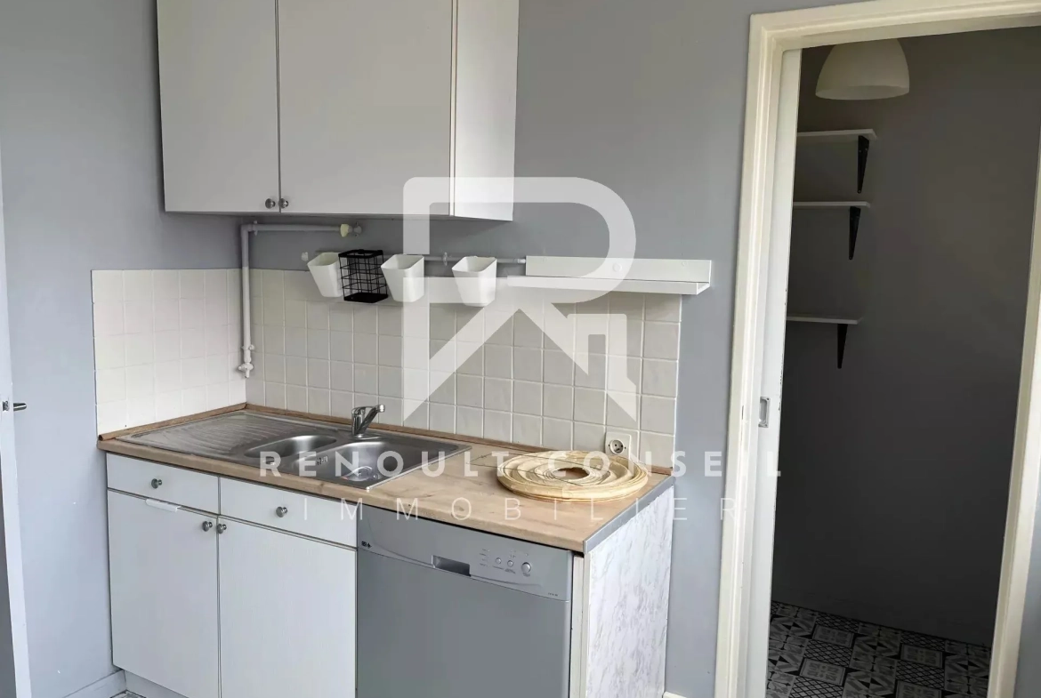 Appartement 2 pièces à vendre à Saint-Étienne-du-Rouvray, proche facultés 