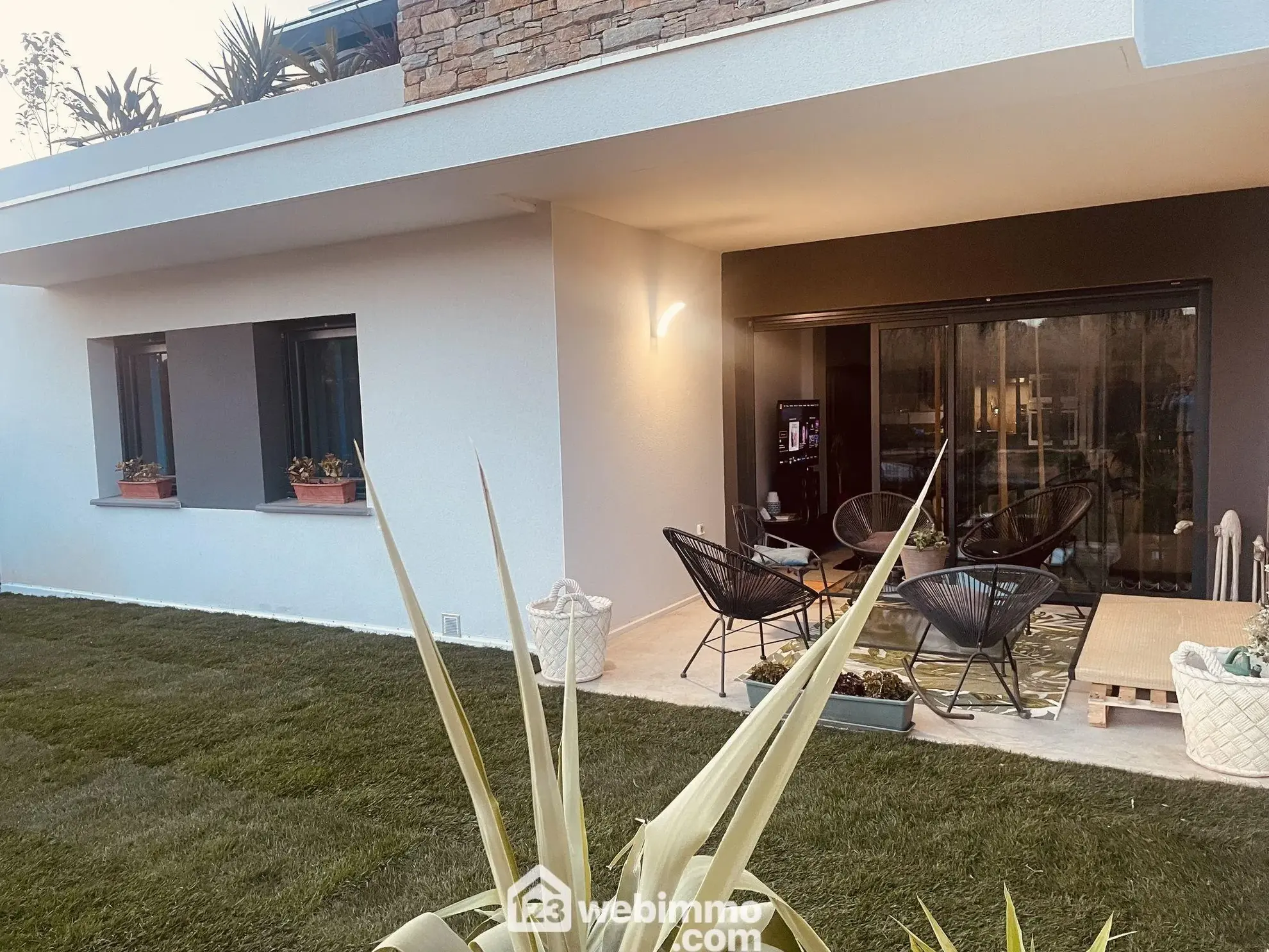 Appartement neuf à Perpignan avec terrasse, jardin et parking - Livraison 2025 