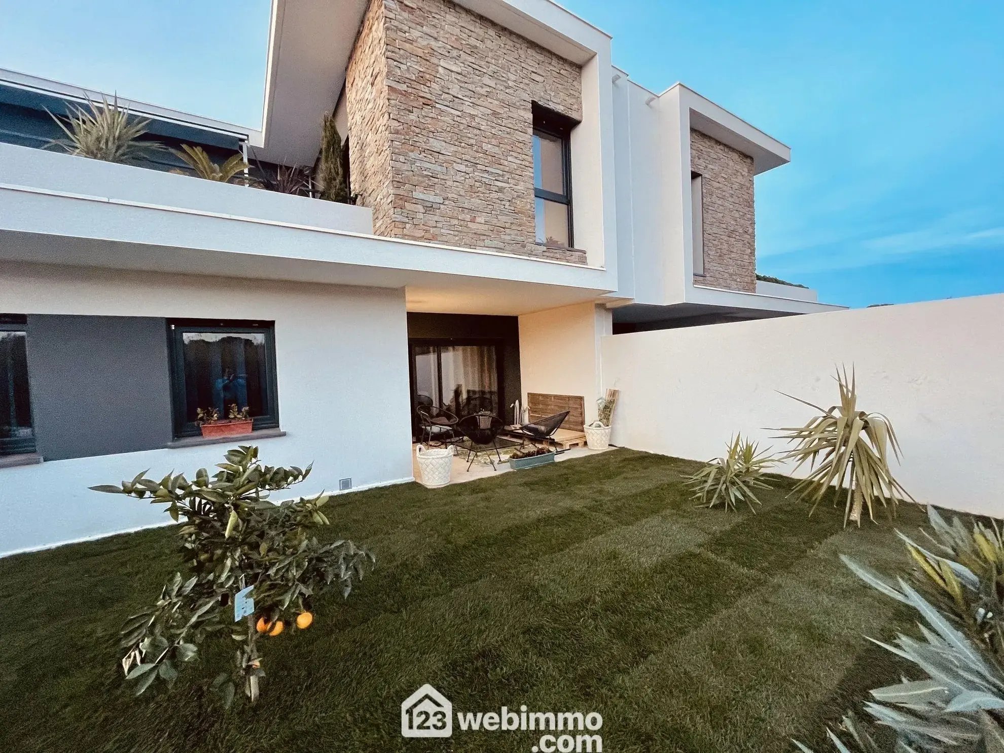Appartement neuf à Perpignan avec terrasse, jardin et parking - Livraison 2025 