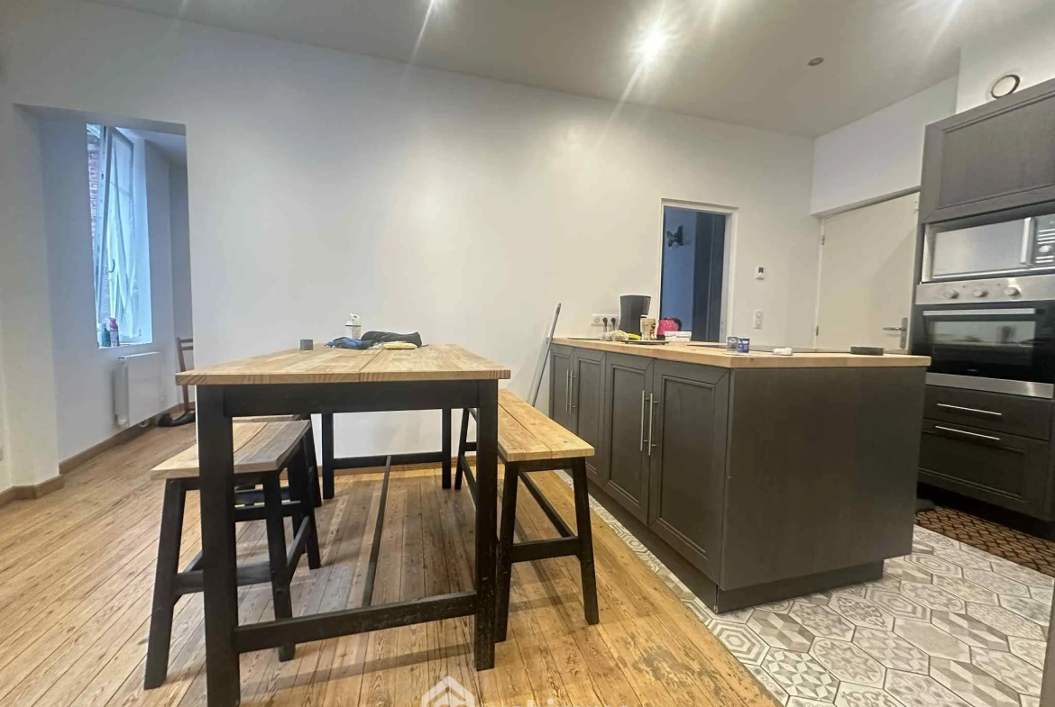 Appartement de 52 m² à vendre à Laon avec cour privative et cave 
