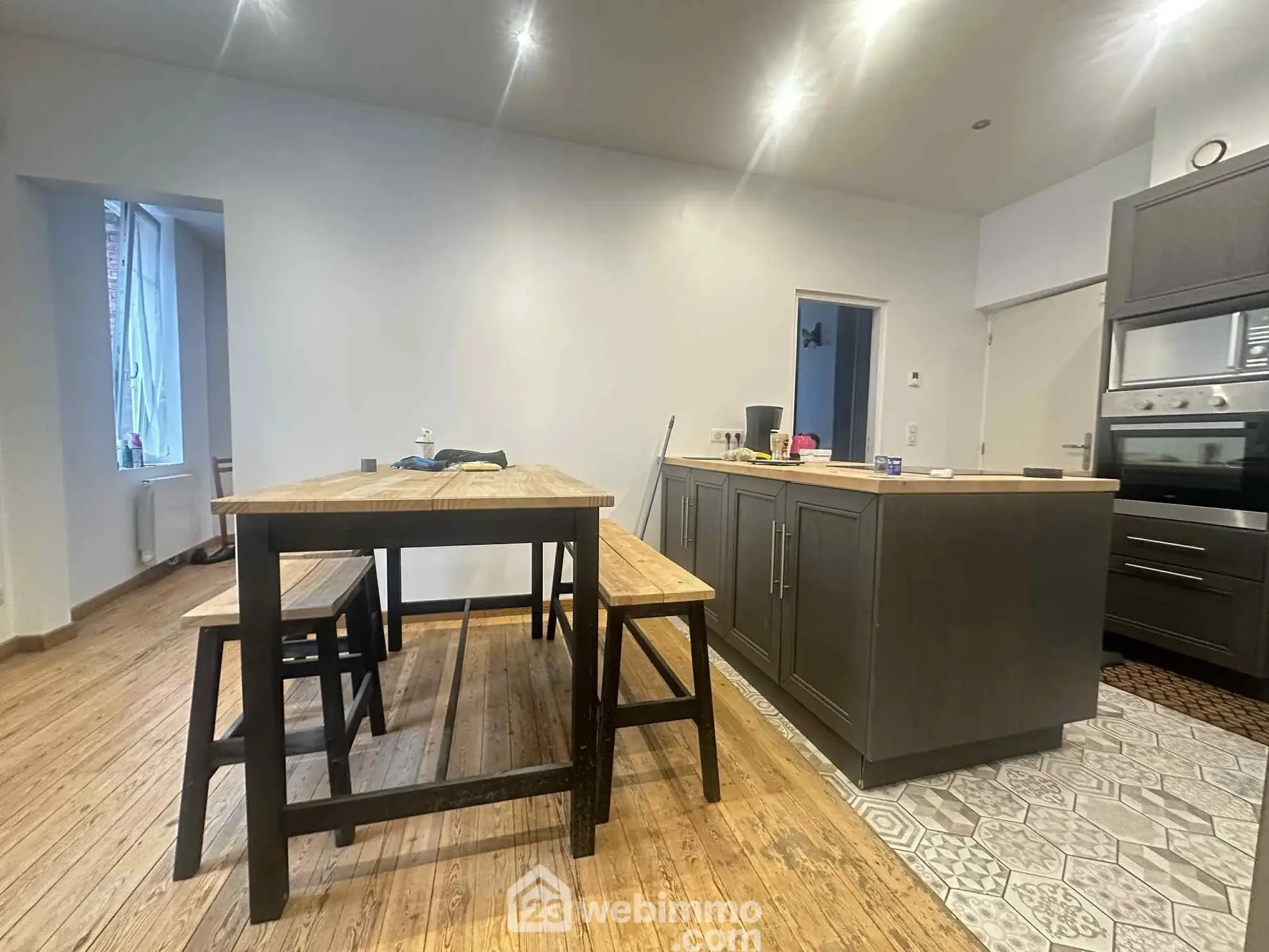Appartement de 52 m² à vendre à Laon avec cour privative et cave 