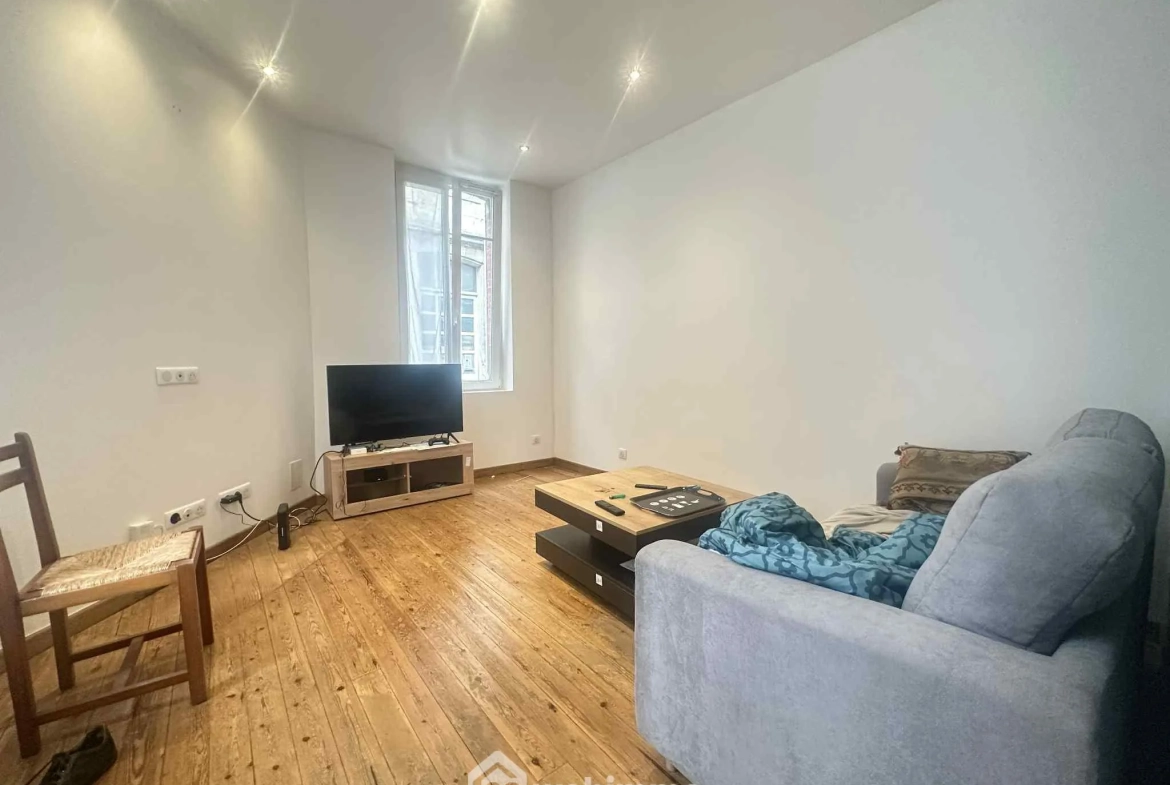 Appartement de 52 m² à vendre à Laon avec cour privative et cave 