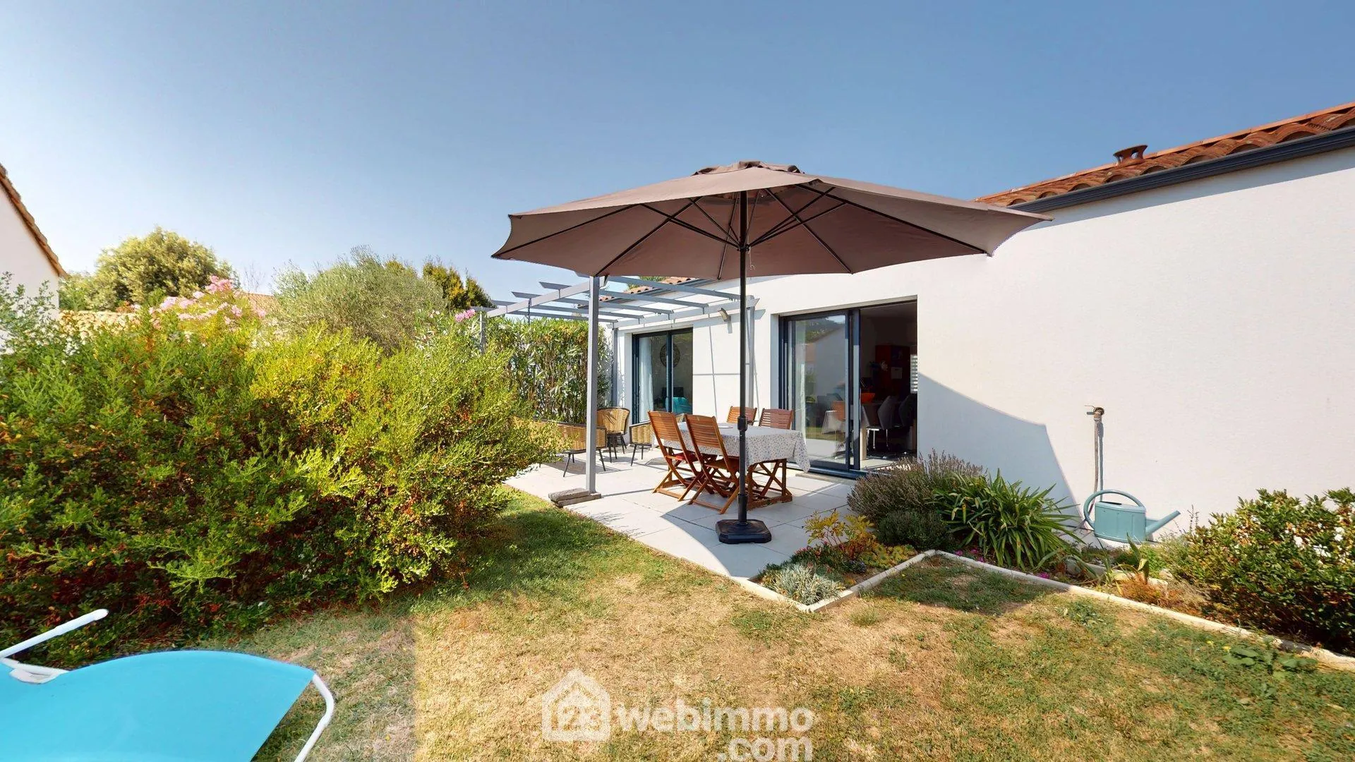 Belle maison récente de 81 m² à Longeville-sur-Mer avec jardin et garage 