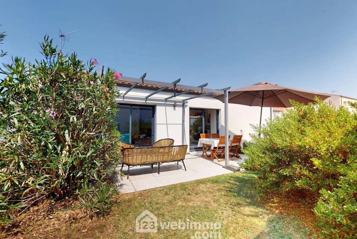 Belle maison récente de 81 m² à Longeville-sur-Mer avec jardin et garage 