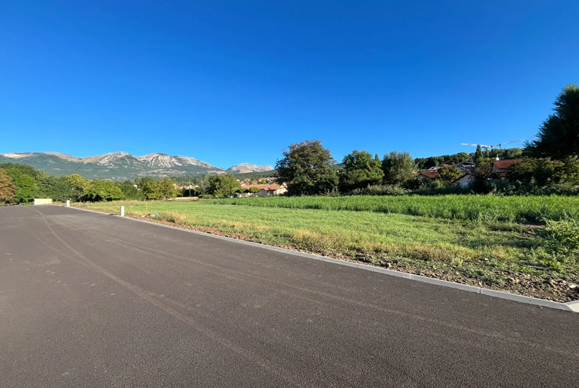 Terrain à bâtir de 593 m² à Gap avec ensoleillement optimal 