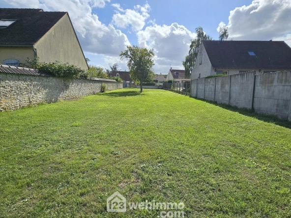 Terrain constructible de 510m² à Vayres-sur-Essonne - Terrain plat et clôturé idéal pour votre projet immobilier