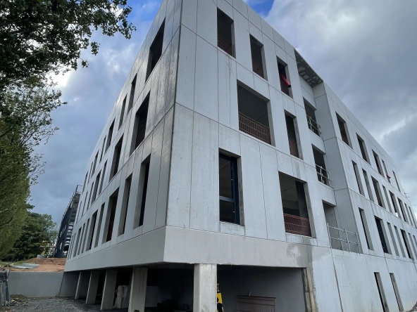 Bureaux à Lyon ouest pour professionnels de santé à partir de 60m² avec terrasse et parking